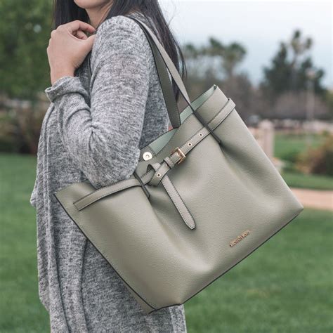 emilia large pebbled leather tote bag